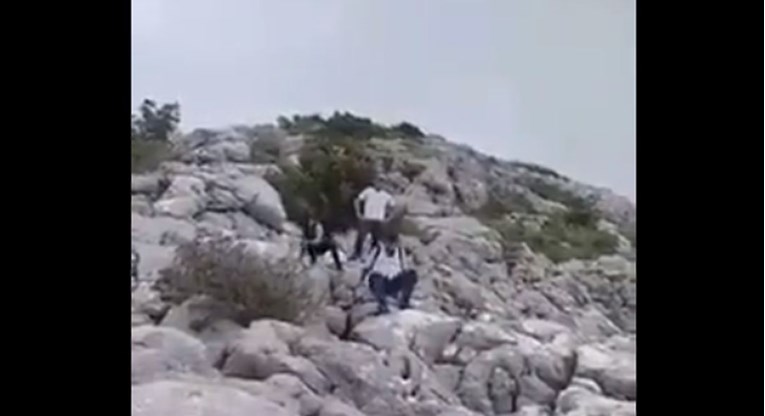 Crnogorca razbjesnio šminker na planinarenju, snimka postala hit u regiji