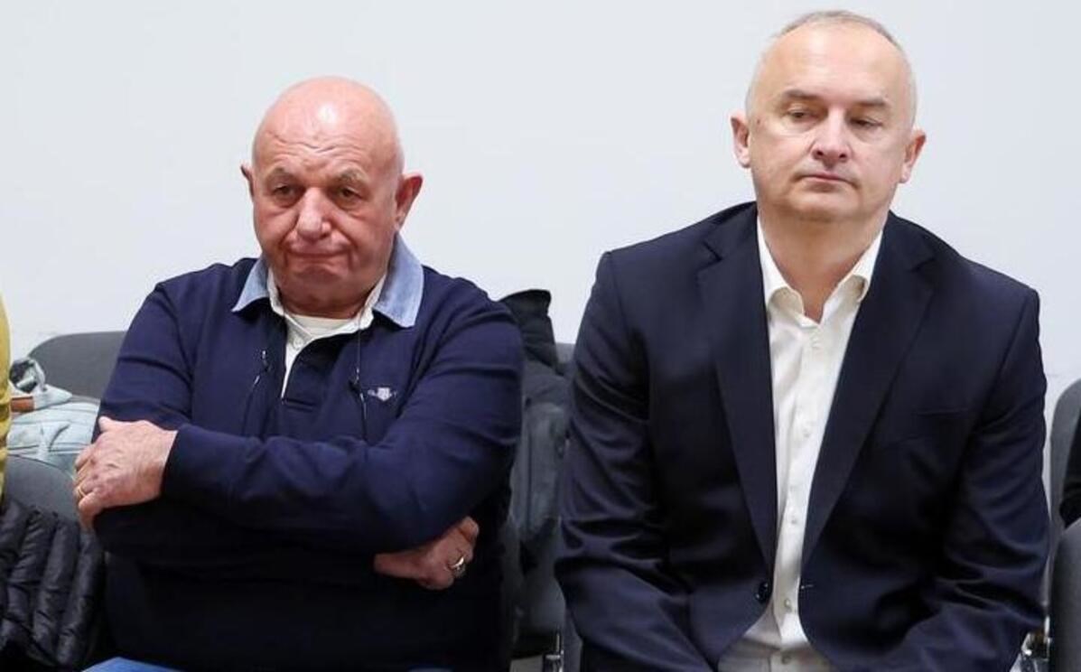 Svjedokinja se izmotavala, pokazali joj poruku: "Gospodin Krešo je molio..."