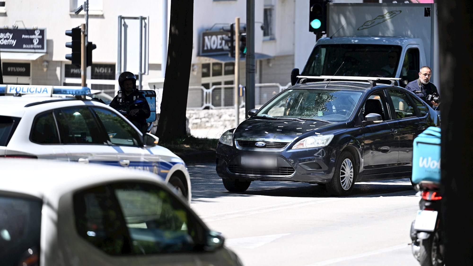 Auto naletio na ženu i dijete u Splitu