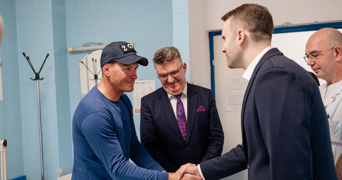 Crnogorski premijer posjetio Ivicu Kostelića u bolnici