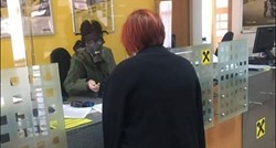 Fotografija iz banke u Hercegovini hit je zbog onoga što djelatnica nosi na glavi