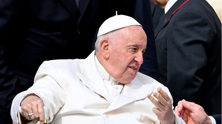 Talijanska agencija: Osoblje rimske bolnice optimistično u vezi s oporavkom Pape