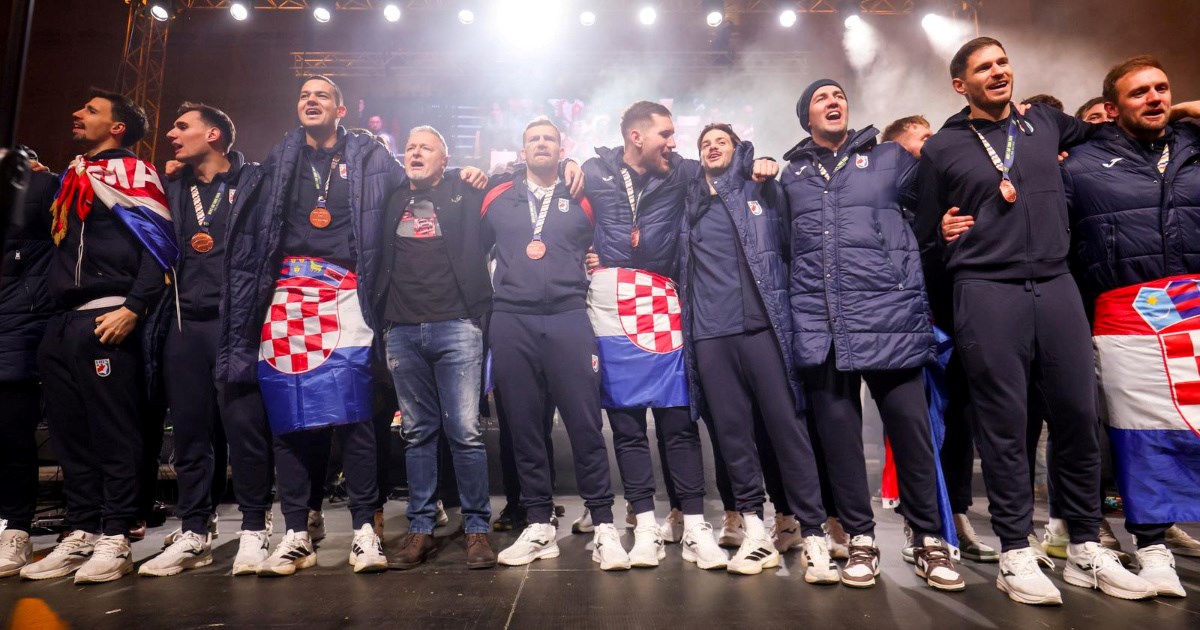 Tenisice su ukrale pažnju: Evo što su rukometaši nosili na dočeku