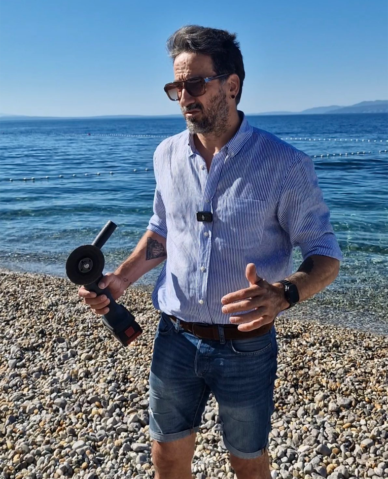 Nacional-socijalistički influencer: Miletiću nije do plaže, nego do snimanja na plaži
