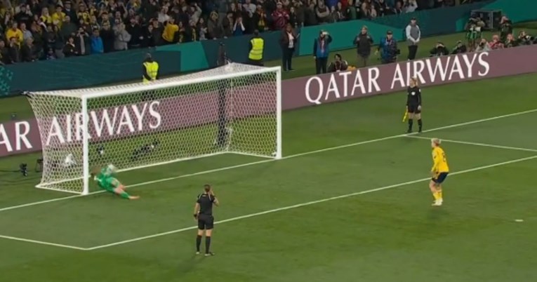 Pogledajte dramatičan kraj raspucavanja na ženskom SP-u. Švedska prošla čudnim golom