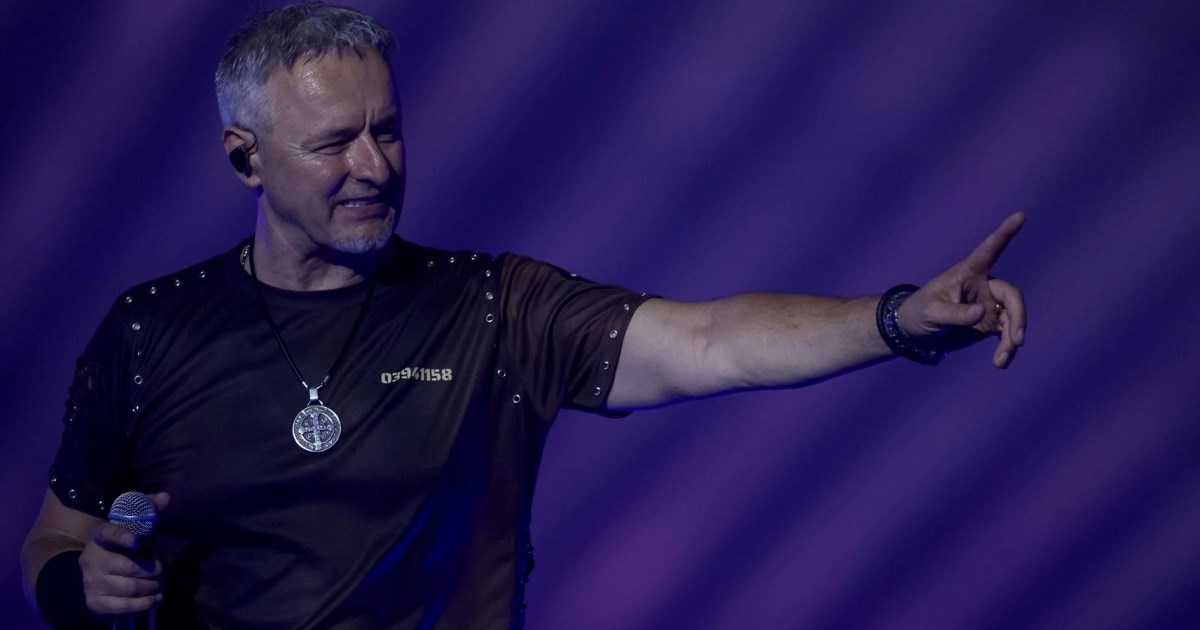 Thompson objasnio što znači medaljon koji uvijek nosi: "To je simbol sv. Benedikta"