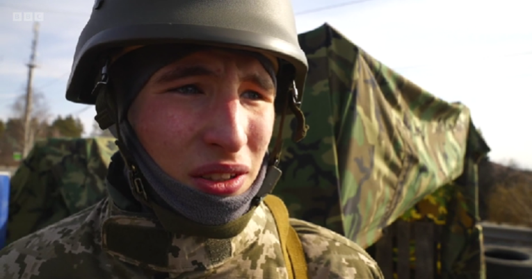 Ukrajinski tinejdžeri otišli u rat nakon samo tri dana obuke: "Ne želimo umrijeti"