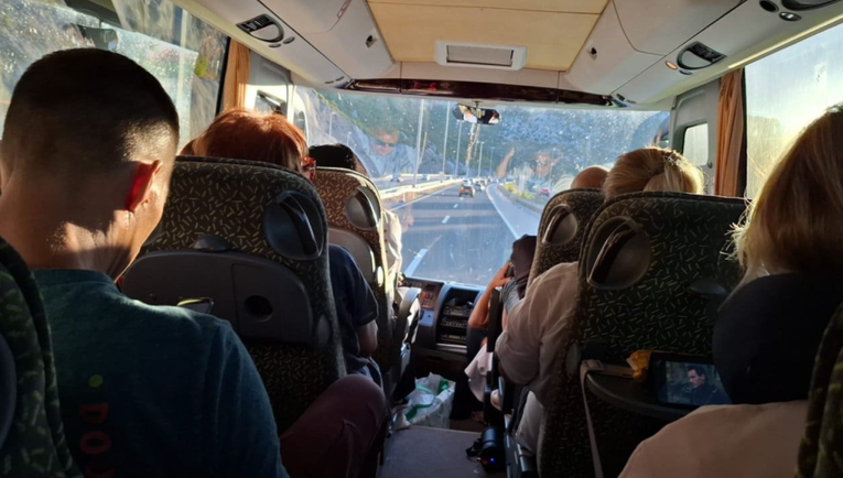 FOTO Iz Splita u Zagreb krenula tri puna busa. "Raduje me ovoliko svita"