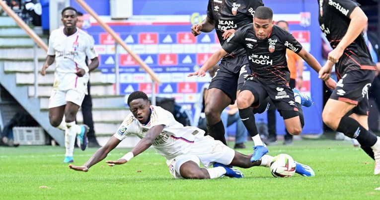 Francuzi tražili od svojih igrača da ne poste, 19-godišnjak izbačen iz reprezentacije