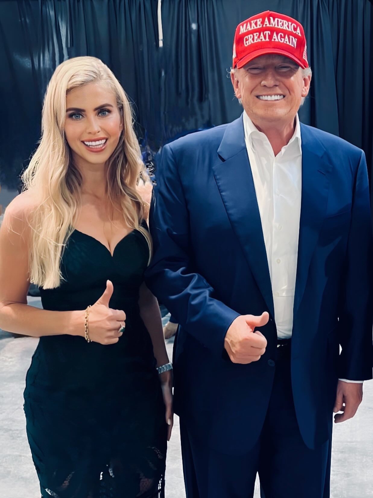 Viralna Trumpova glasnogovornica prekinula šutnju nakon što je dobila otkaz