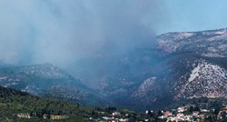 Ogromni požari u Hercegovini, Dodik ne želi dati helikoptere za gašenje