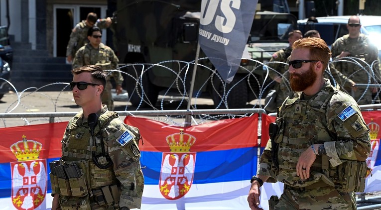 SAD: Kosovo i Srbija moraju odmah deeskalirati tenzije