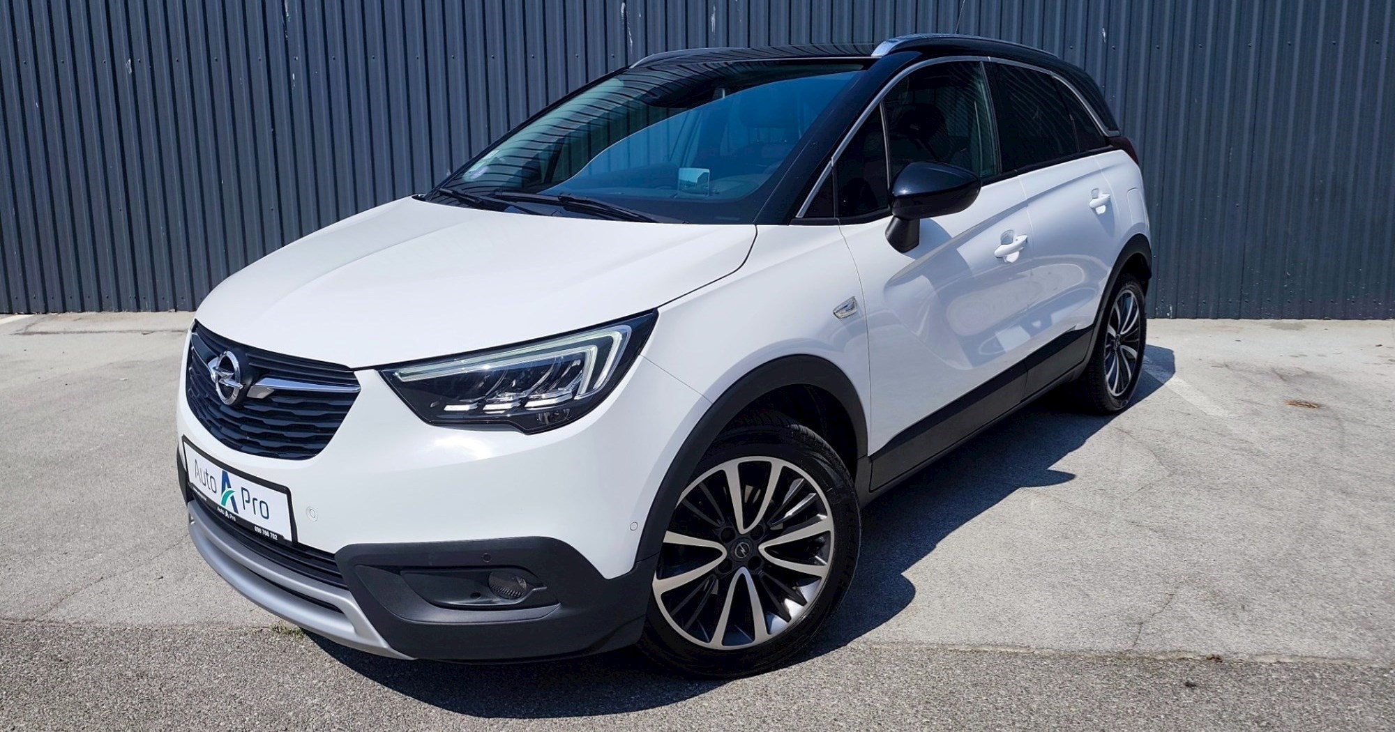 Najbolji auto oglasi: Opel Crossland X s panoramskim krovom za 11.999 eura