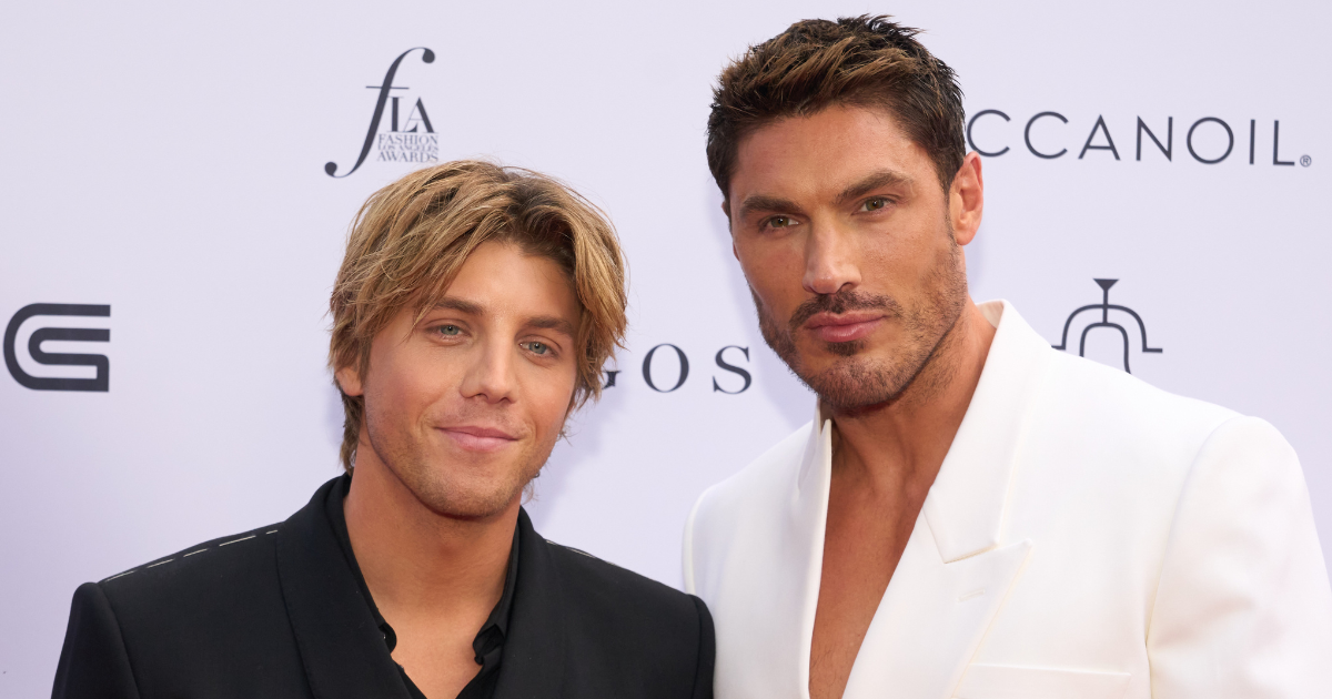 Vjenčali se 27-godišnja zvijezda Netflixove serije i 12 godina stariji frizer