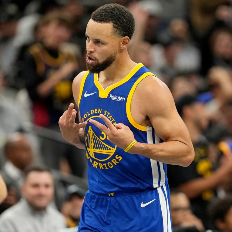 Curry zabio Spursima 95 poena u dvije utakmice, razdvajali Wembyja i Draymonda Greena