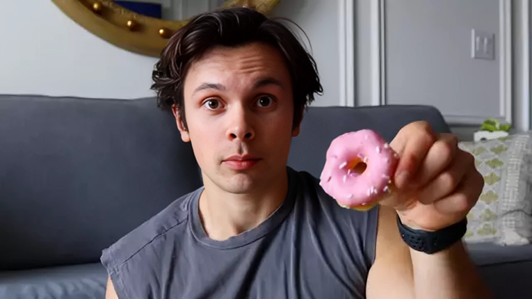 Proveo je dva dana jedući samo fast food. Završio je iscrpljen i napuhan