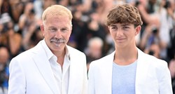 Kevin Costner pozirao sa sinom (15) u Cannesu, fanovima za oko zapeo jedan detalj