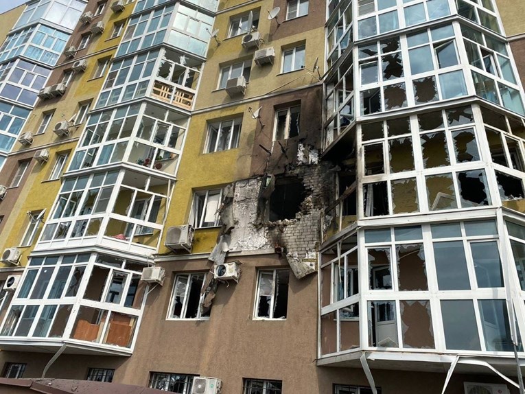 Ruski grad proglasio izvanredno stanje, dron pogodio stambenu zgradu