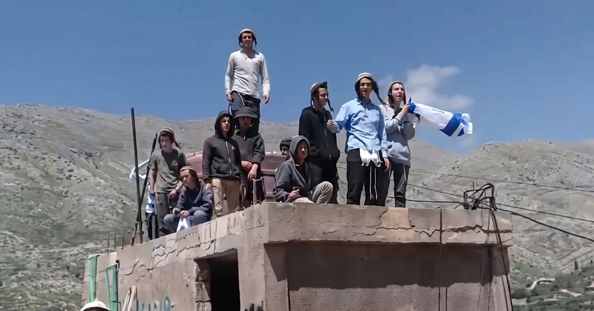 Izraelski doseljenici prešli u Siriju, zabarikadirali se u zgradu. Vratila ih vojska