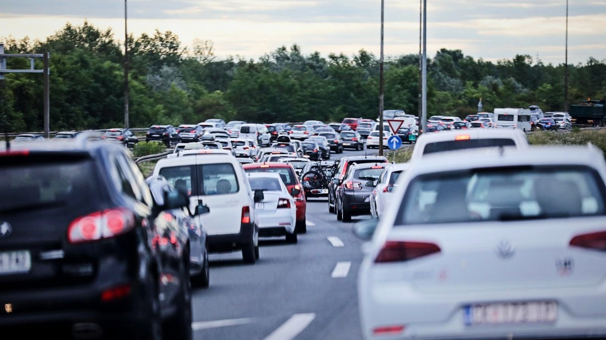 Kolona na A2 između Zaprešića i Zagreba zapad, gust promet na zagrebačkoj obilaznici