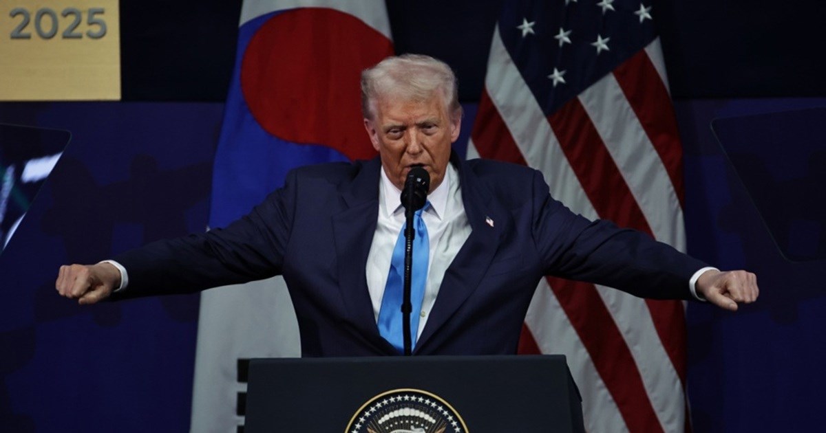 Trump u Južnoj Koreji nagrađen kao "mirotvorac". Orkestar mu svirao omiljenu pjesmu