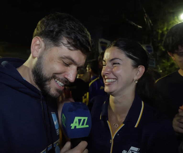 Reporter prekinuo javljanje uživo zbog flerta s navijačicom, ljudi: "Koji kralj"