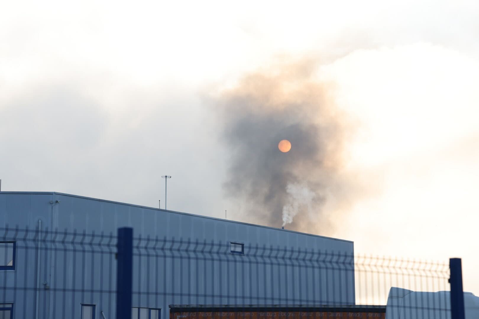 Još uvijek se dimi u Sv. Nedelji. Vatrogasac: "To je para, nema više opasnosti za ljude"