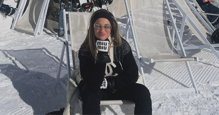 Izabel Kovačić pohvalila se fotkama s odmora, otišla je na skijanje