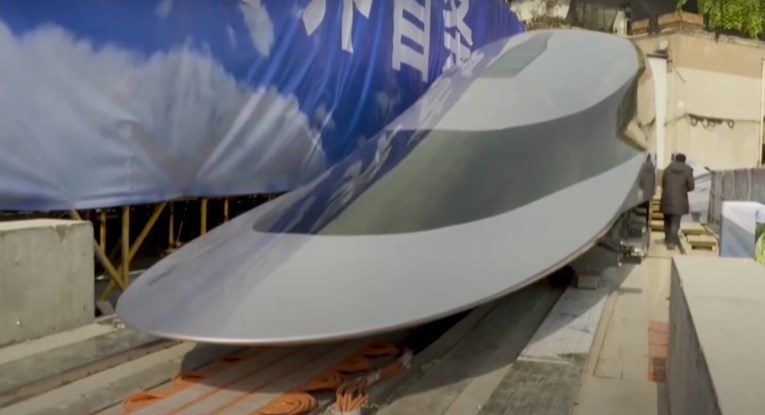 U Kini predstavljen prototip novog vlaka, vozit će 620 km/h