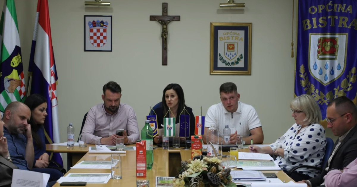 U mjestu kraj Zagreba netko je krivotvorio važan politički dokument. Pozvana policija