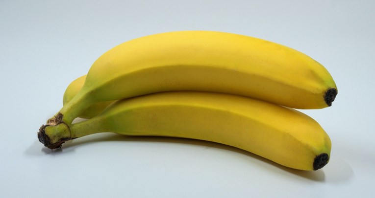 Stručnjakinja tvrdi da jedenje kore banane može pomoći u mršavljenju
