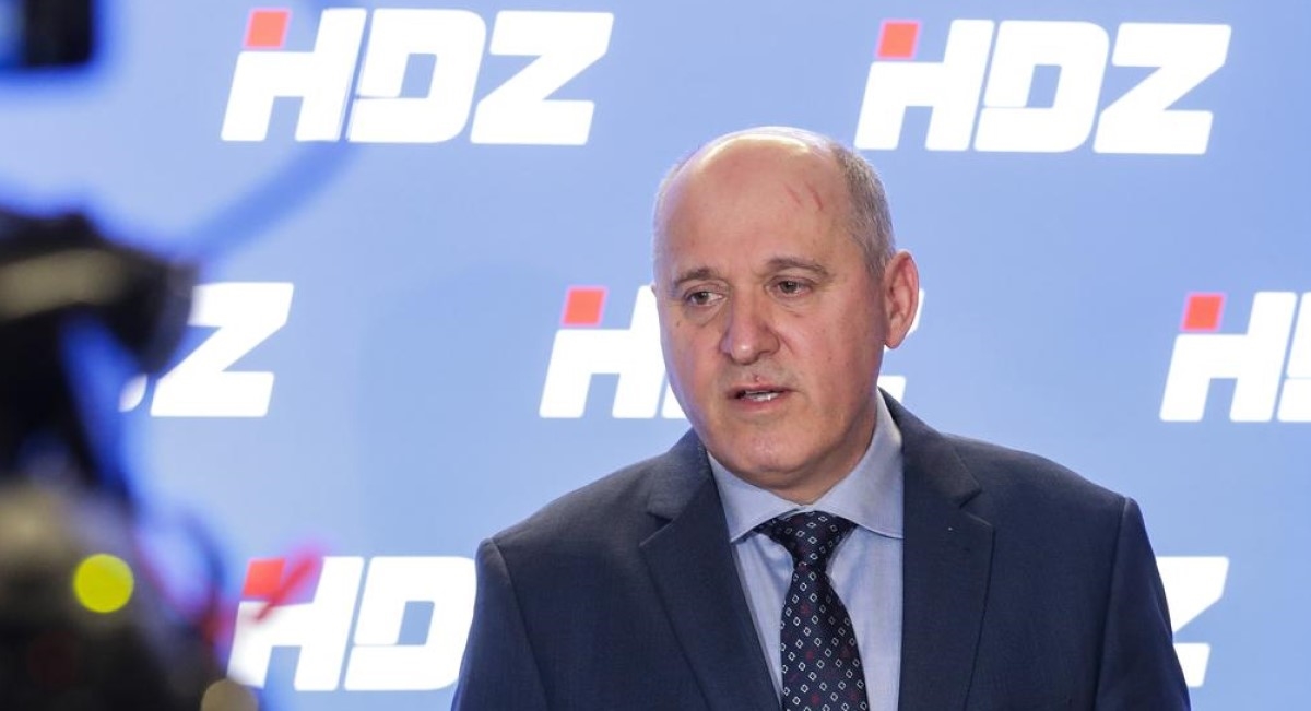 HDZ-ov Bačić: Vlada će brojati potpise za referendum, neće se ništa moći ukrasti