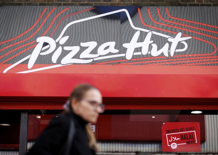 Pizza Hut zatvara 68 restorana u Velikoj Britaniji, bez posla ostaje 1210 ljudi