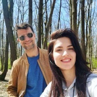 Domaća glumica ne krije da je u vezi s bivšim Mojmire Pastorčić, objavila je fotku
