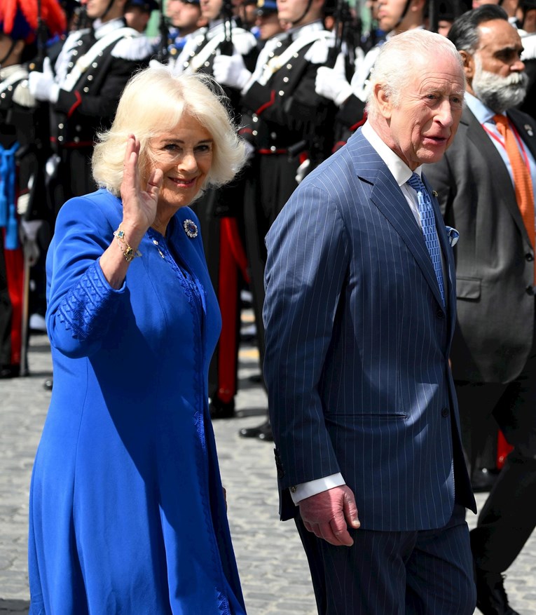 Kraljica Camilla godišnjicu braka proslavila u Rimu, otkriveno i što je jela 
