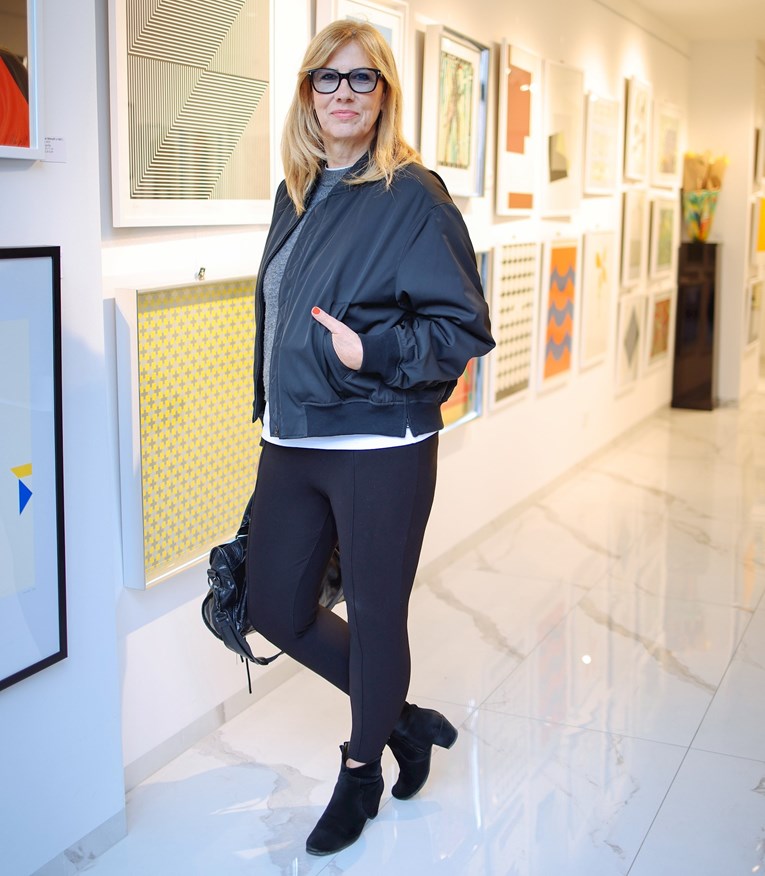 Mirna Zidarić bila na otvorenju galerije u Zagrebu, nasmijana pozirala fotografima