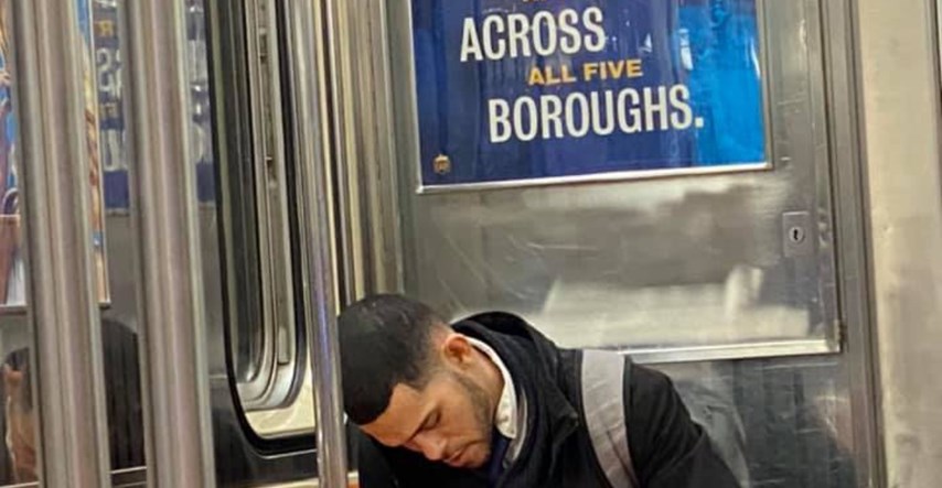 Tip u metrou oduševio putnike svojom dirljivom gestom