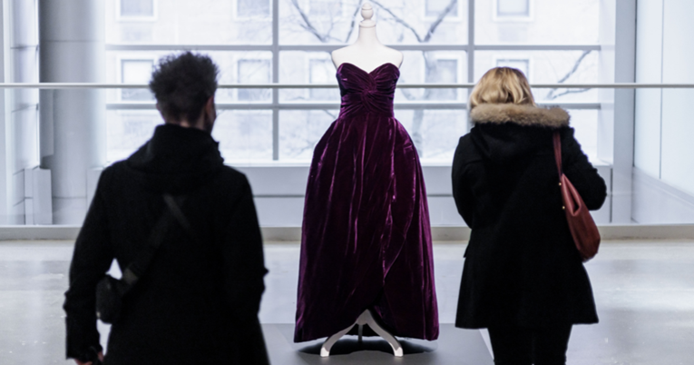 Vrtoglava cijena: Haljina Lady Di postala je najvrjednija ikada prodana na aukciji