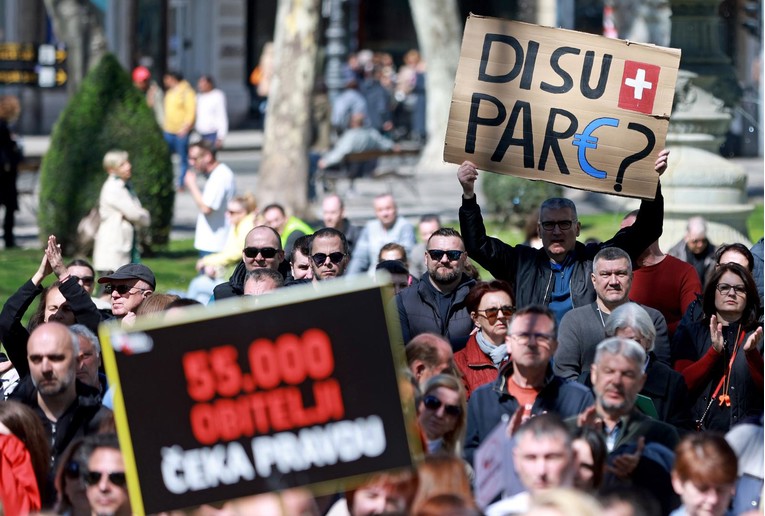 Banke prvo kritizirale odluku o švicarcima, danas prozivaju one koji je kritiziraju