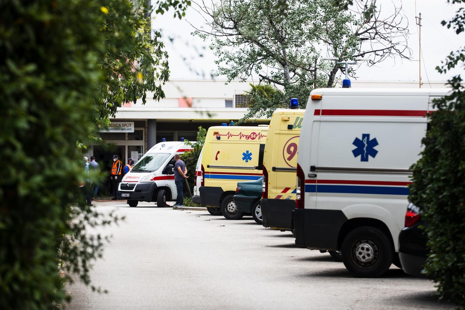 Korona se vratila u splitsku bolnicu, pozitivno devet djelatnika