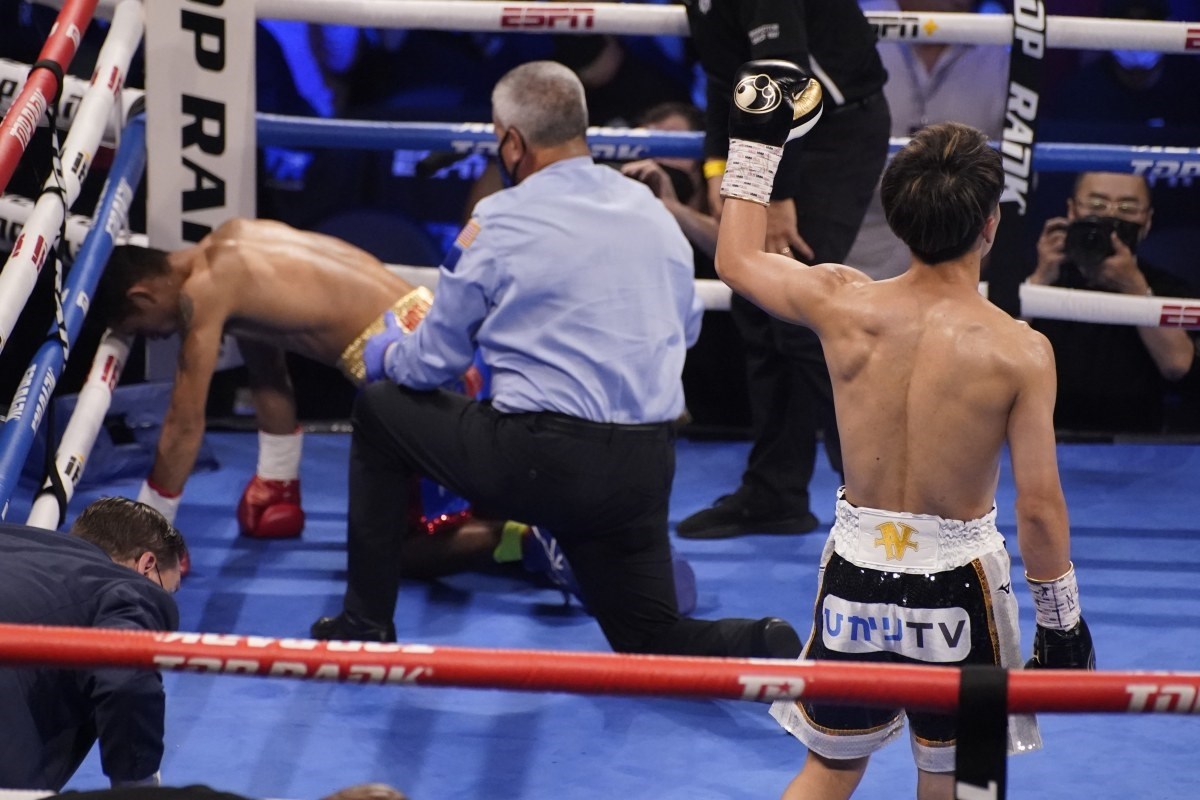 Najubojitiji boksač svijeta nokautirao izazivača u trećoj rundi