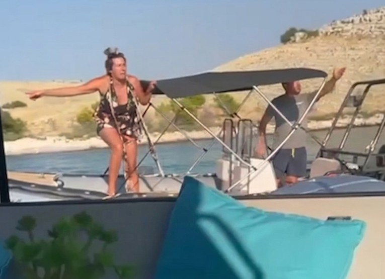 VIDEO Upozorili ih da glisiraju blizu obale, žena poludjela: "Moj otok, je*o vas Bog"