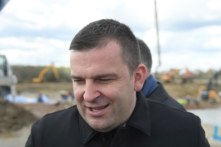 Hrvatske ceste prozvale Bjelovar jer izgradnja brze ceste kasni. Hrebak odgovorio