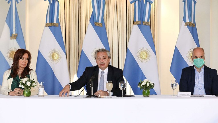 Argentina predlaže obustavu povrata duga na tri godine, zemlja je u dubokoj recesiji