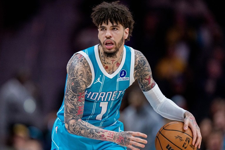 NBA zvijezda šutirala 0/10 za tricu i 1/15 ukupno. Trener: Grizao je u obrani