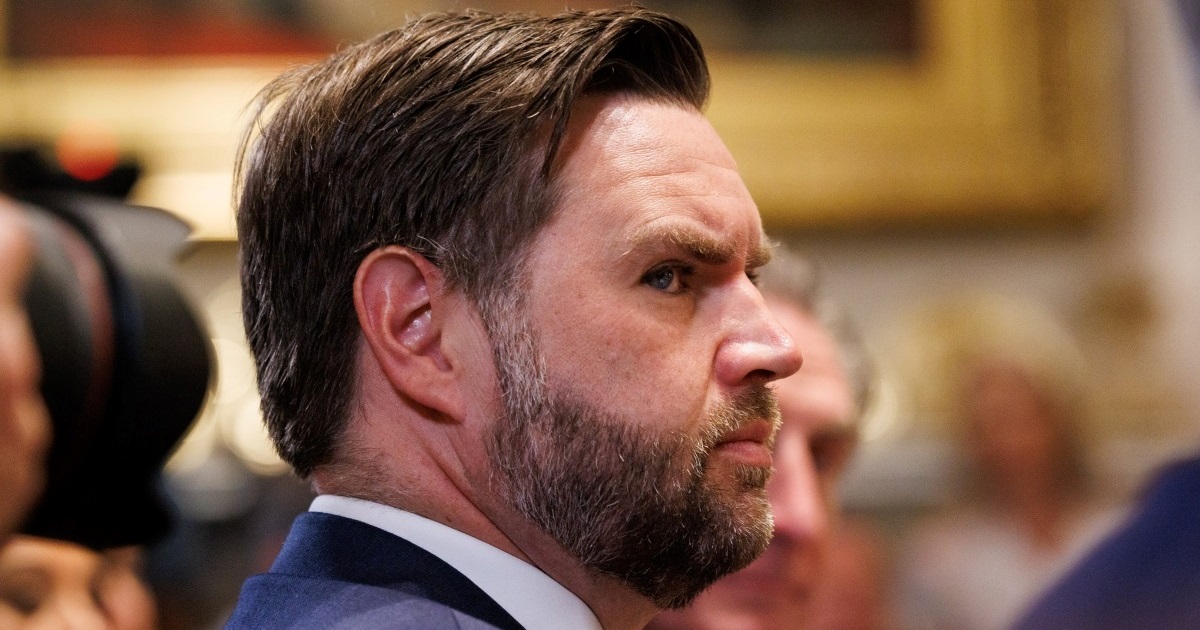 Vance: Europa mora podnijeti lavovski dio tereta za sigurnost u Ukrajini