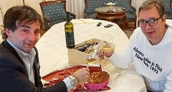 Vučić objavio fotografiju na kojoj nazdravlja malvazijom: "Dugo ću okajavati grijehe"