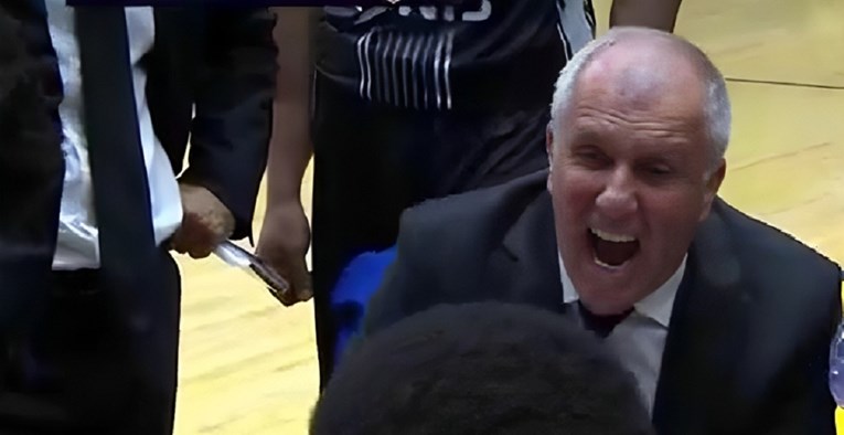 VIDEO Obradović poludio na košarkaše Partizana: Vi ste glumci, vi niste igrači