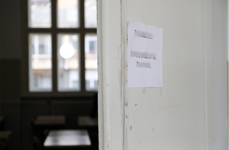 Uhićen profesor u Imotskom. Odveo učenicu u kabinet pa joj se upucavao?