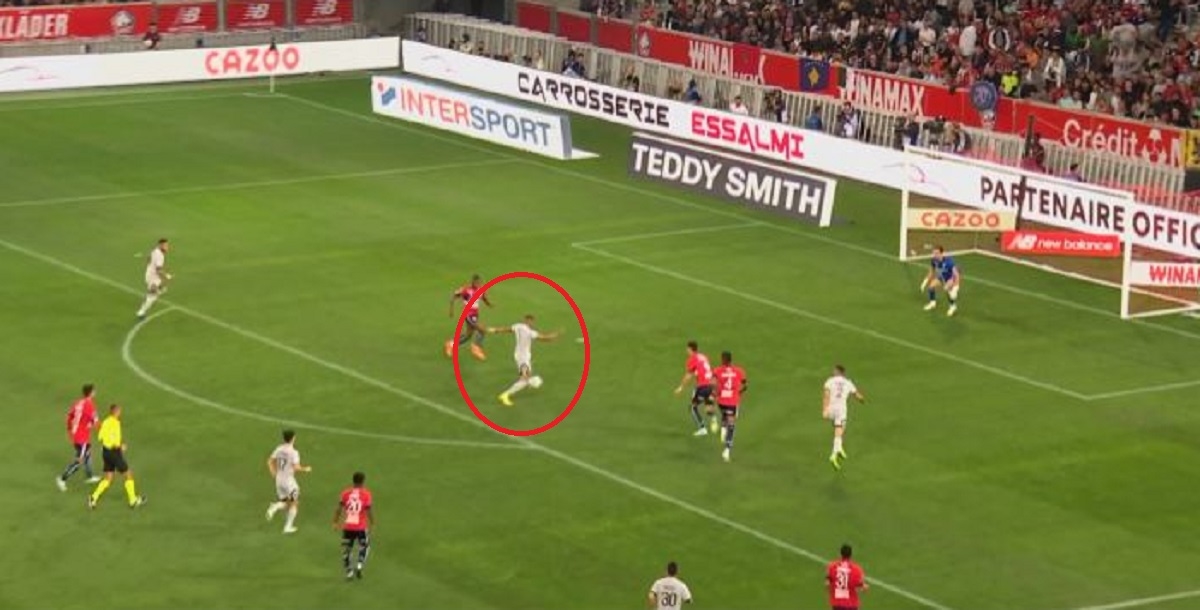 Mbappe je imao čisti gol. Onda je odlučio završiti rat s Neymarom
